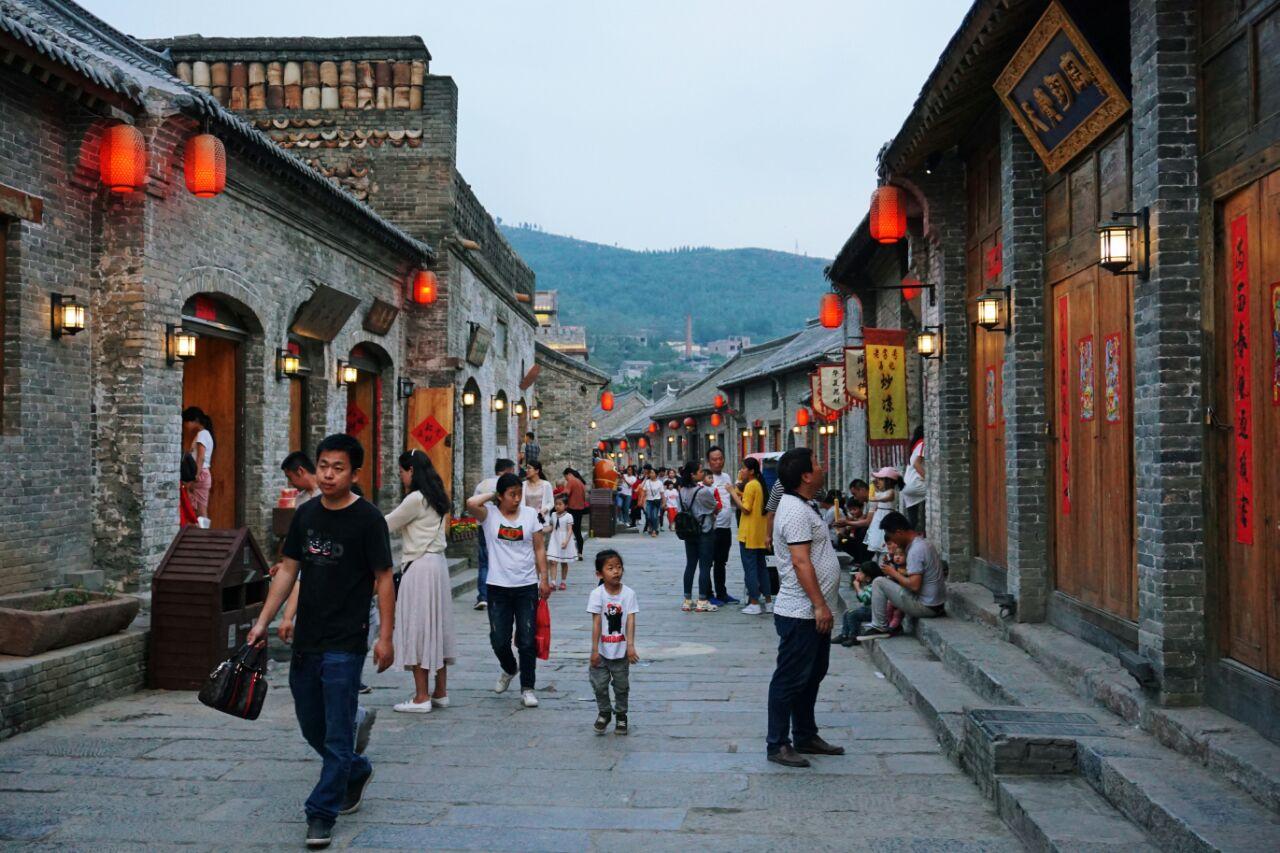 帅哥晒单位食堂7元的午餐,看到第三天网友不淡定了:还缺人不?